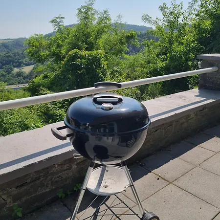 アパート Mit Weitblick マンダーシャイト