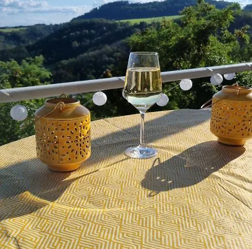 アパート Mit Weitblick マンダーシャイト